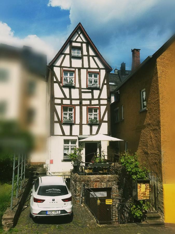 Gaestehaus Pension Romantika In Der Innenstadt Cochem Exterior foto